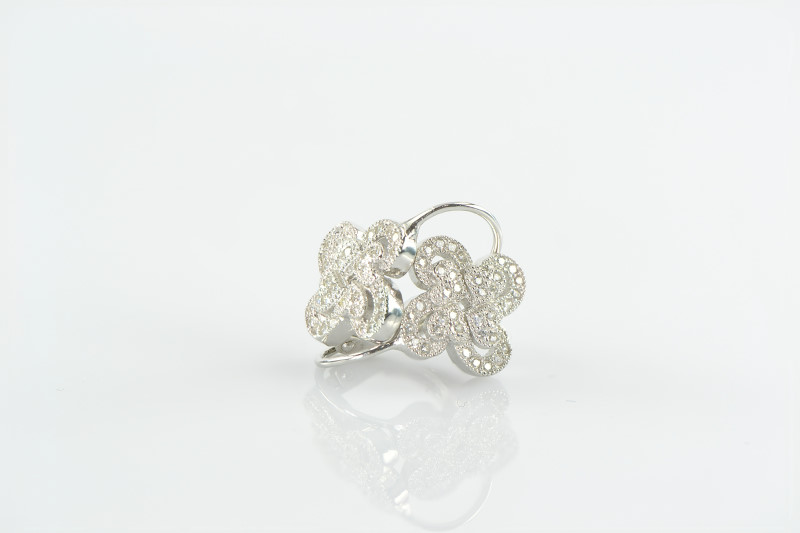 Cercei din Argint 925 decorat cu zircon alb