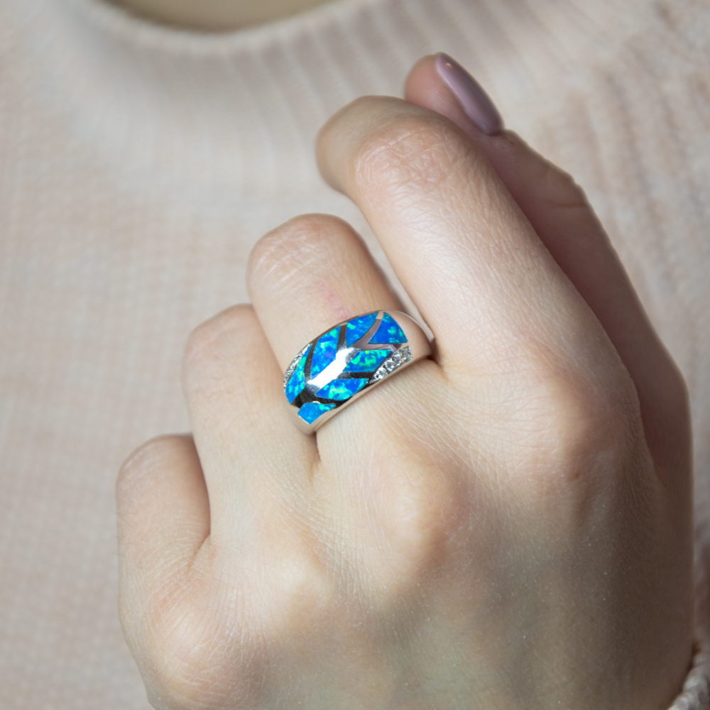 Inel argint blue intense cu opal, marime 57